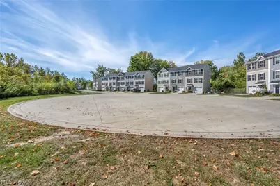 698 Pine Spring Drive, Painesville Twp, OH 44077 - Photo 5