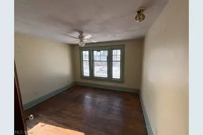 834 Clarendon Avenue NW, Canton, OH 44708 - Photo 9