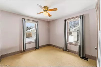 34 N Bon Air Avenue, Youngstown, OH 44509 - Photo 19