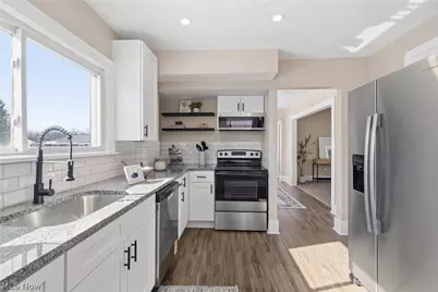 3315 Charles Street, Cuyahoga Falls, OH 44221 - Photo 3