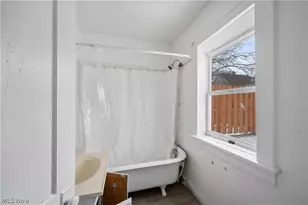 434 Matthews St, Akron, OH 44306 - Photo 9