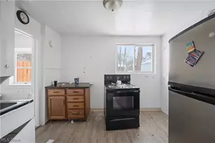 434 Matthews St, Akron, OH 44306 - Photo 7