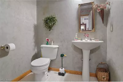 2837 Stratford Circle, Akron, OH 44312 - Photo 27