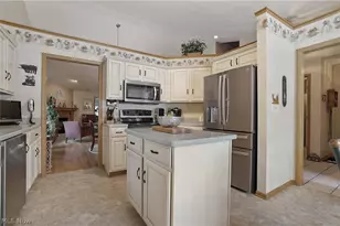 2837 Stratford Cir, Akron, OH 44312 - Photo 9