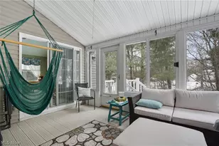 2837 Stratford Cir, Akron, OH 44312 - Photo 11