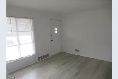 13510 Sherry Avenue, Loveland, OH 44135 - Photo 11