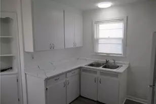 13510 Sherry Ave, Loveland, OH 44135 - Photo 7