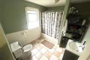 317 Illinois Ave, Lorain, OH 44052 - Photo 3