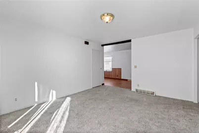 255 Taylor Road, Barberton, OH 44203 - Photo 7