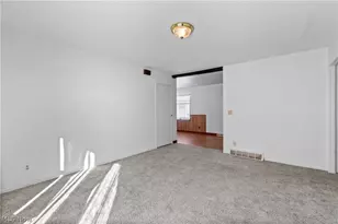 255 Taylor Rd, Barberton, OH 44203 - Photo 7