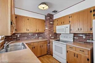 255 Taylor Rd, Barberton, OH 44203 - Photo 11