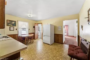 5160 Oak St, Lowellville, OH 44436 - Photo 9