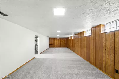 11412 Hempstead Road, Loveland, OH 44125 - Photo 27