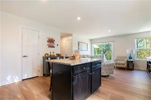 1011 Sunrise Wy, Akron, OH 44312 - Photo 9