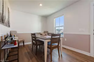 1011 Sunrise Wy, Akron, OH 44312 - Photo 5