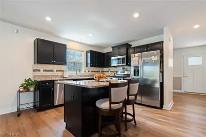 1011 Sunrise Way, Akron, OH 44312 - Photo 11