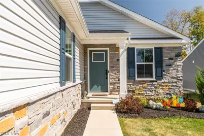 1011 Sunrise Way, Akron, OH 44312 - Photo 3