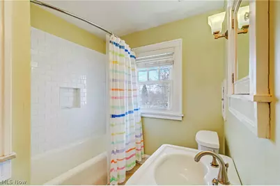 12911 Lake Avenue, Oakwood, OH 44107 - Photo 27