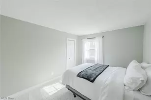 920 Howard St, Elyria, OH 44035 - Photo 17