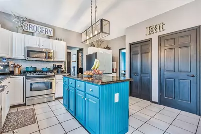 7129 Fenwick Avenue NE, Canton, OH 44721 - Photo 11