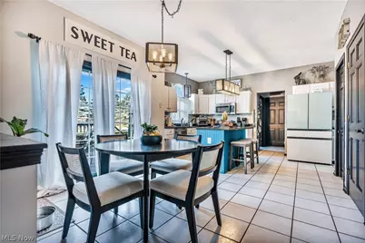 7129 Fenwick Avenue NE, Canton, OH 44721 - Photo 9