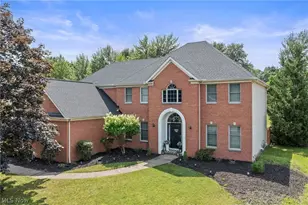 8412 Windsor Way, Grandview Heights, OH 44147 - Photo 1