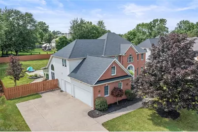 8412 Windsor Way, Grandview Heights, OH 44147 - Photo 7