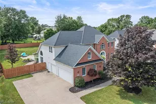 8412 Windsor Way, Grandview Heights, OH 44147 - Photo 7