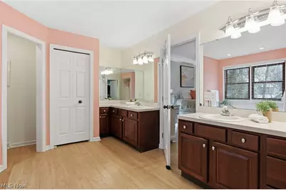 8412 Windsor Way, Grandview Heights, OH 44147 - Photo 31