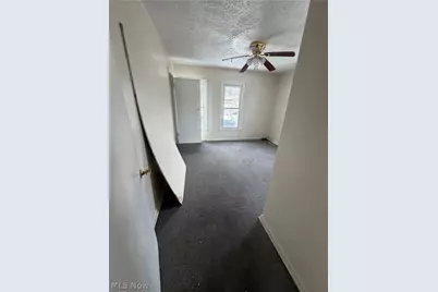 55060 National Rd, Bridgeport, OH 43912 - Photo 9