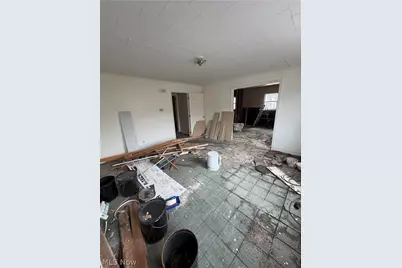 55060 National Rd, Bridgeport, OH 43912 - Photo 13