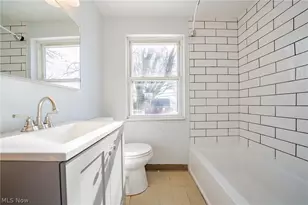 20900 Priday Ave, Euclid, OH 44123 - Photo 17