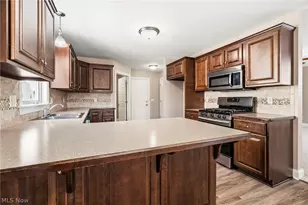 7331 Jimmie St SW, Massillon, OH 44646 - Photo 11