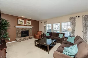 9062 Franklin Dr, North Ridgeville, OH 44039 - Photo 7