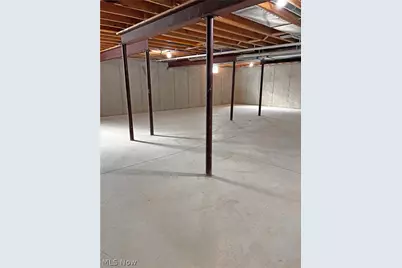 8860 Sharp Road, Olmsted Twp, OH 44138 - Photo 27