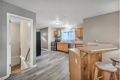 852 Storer Avenue, Akron, OH 44320 - Photo 9