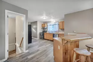 852 Storer Ave, Akron, OH 44320 - Photo 9