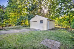 852 Storer Ave, Akron, OH 44320 - Photo 25