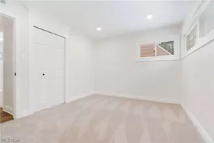 1912 Hanover St, Cuyahoga Falls, OH 44221 - Photo 17