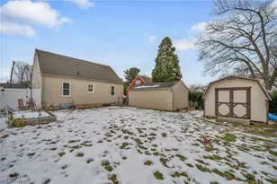 2226 Quayle Dr, Akron, OH 44312 - Photo 25