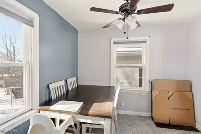 298 E Ford Avenue, Barberton, OH 44203 - Photo 13