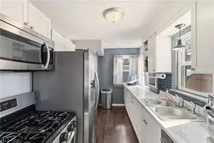 298 E Ford Ave, Barberton, OH 44203 - Photo 15