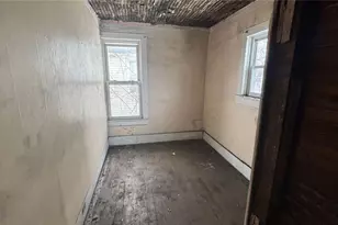 756 Brown St, Akron, OH 44311 - Photo 15