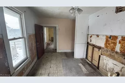 756 Brown Street, Akron, OH 44311 - Photo 23