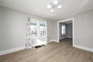 957 Mercer Ave, Akron, OH 44320 - Photo 11