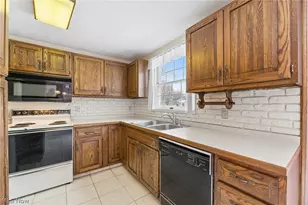 4704 Red Willow Rd, Stow, OH 44224 - Photo 9