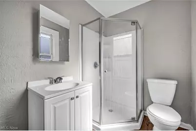 18526 Underwood Avenue, Loveland, OH 44119 - Photo 37