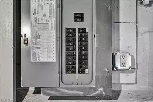 18526 Underwood Ave, Loveland, OH 44119 - Photo 45