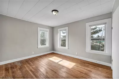 18526 Underwood Avenue, Loveland, OH 44119 - Photo 27