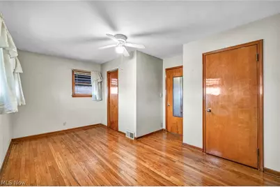 7181 York Road, Parma, OH 44130 - Photo 23
